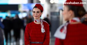 TÜRK-HAVA-YOLLARI-HOSTESLERİ-YENİ-ÜNİFORMALARI1