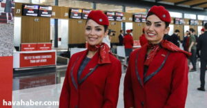 TÜRK-HAVA-YOLLARI-HOSTESLERİ-YENİ-ÜNİFORMALARI2