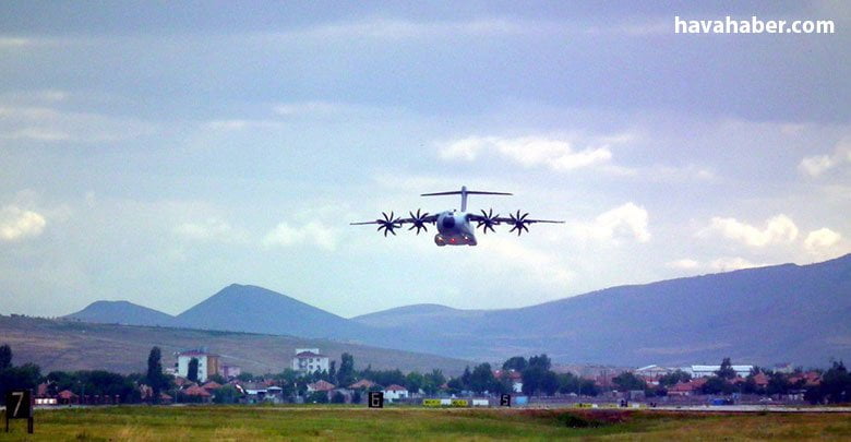 Uçan-kale-A400M-Türkiye'de1