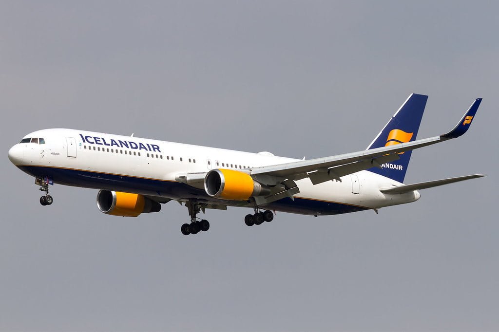 Icelandair 767