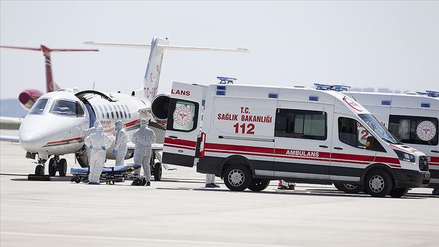 İsveç'teki Türk hasta ambulans uçakla Türkiye'ye getirildi