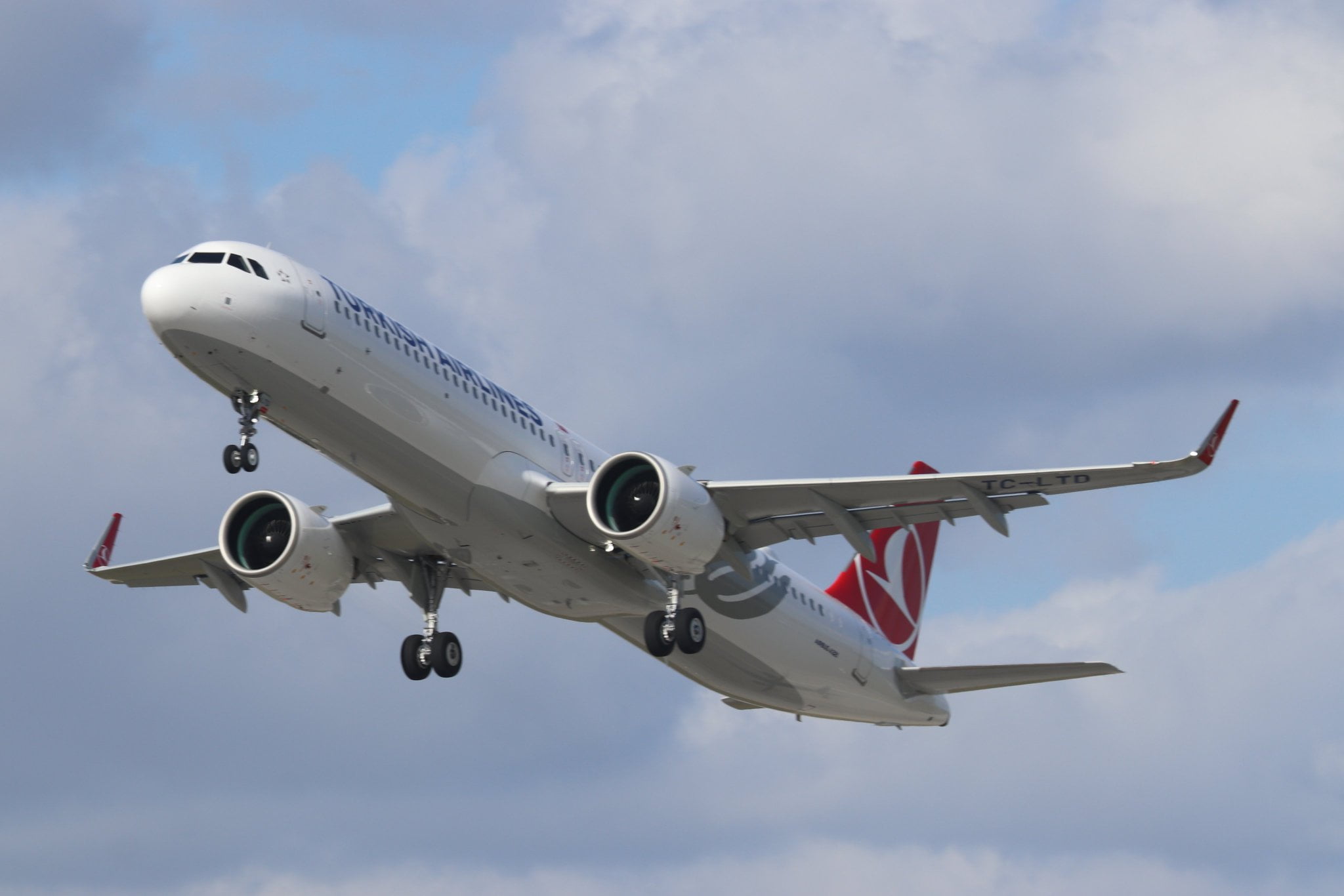 türk hava yolları TC-LTD a321neo