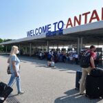 antalya-havalimanı-rus-turist