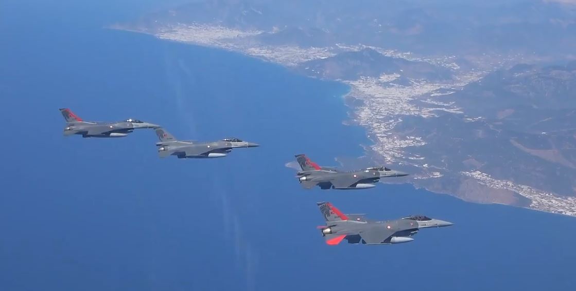 f16'lar kıbrıs barış harekatı