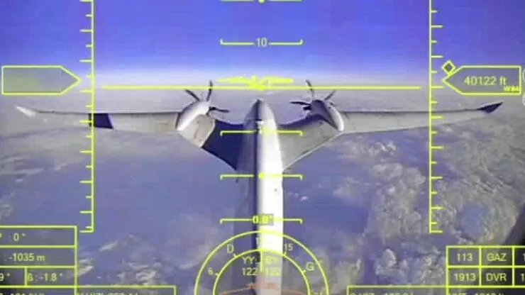 Selçuk Bayraktar duyurdu! AKINCI İrtifa rekorunu bir kez daha kırdı A A