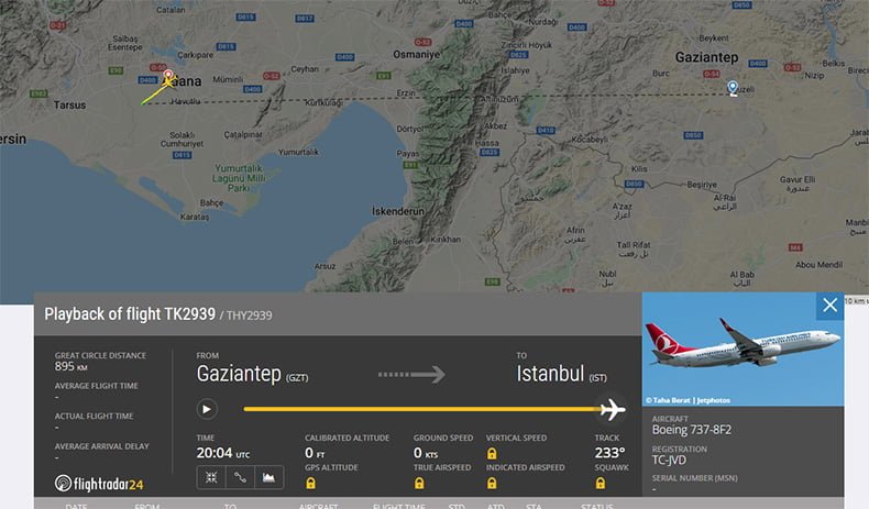 Türk Hava Yolları'nın Gaziantep-İstanbul seferini yapan yolcu uçağına yıldırım çarptı, uçak Adana'ya zorunlu iniş yaptı