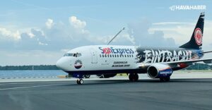 UEFA Avrupa Ligi şampiyonu Eintracht Frankfurt'u evine SunExpress uçurdu2