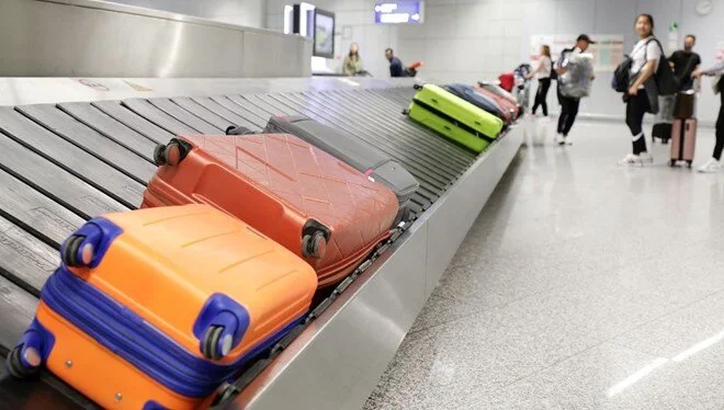 Almanya’da kaybolmaya karşı renkli valiz önerisi alay konusu oldu