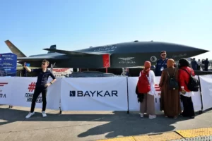 TEKNOFEST Karadeniz başladı Bayraktar Kızılelma ilk kez sergileniyor