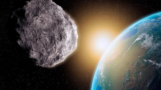 Büyük bir asteroit Dünya'ya yaklaşıyor