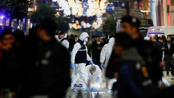 Taksim İstiklal Caddesi'nde bombalı saldırı 6 can kaybı, 81 yaralı