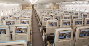 Yenilenen-Emirates-A380lerden-ilki-hizmete-girdi1