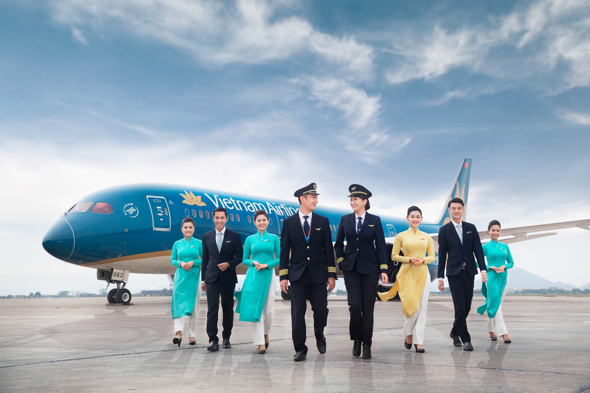 Vietnam-Airlines_hostes_pilot