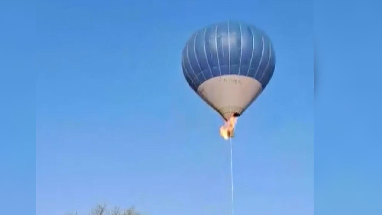 Meksika'da sıcak hava balonu alev aldı