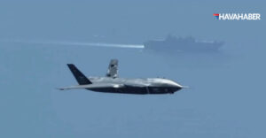 Kızıelma,-TCG-Anadolu’yu-selamladı;-O-anları-Akıncı-kaydetti