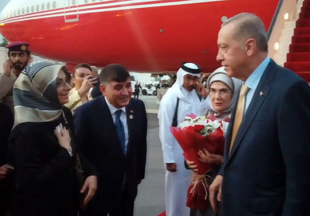 Steinmeier’i karşılayan olmadı, Erdoğan çiçeklerle ağırlandı