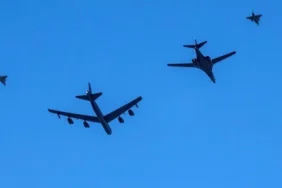 Rusya, iki Amerikan stratejik bombardıman uçağını, Barents Denizi üzerinden ülke sınırına yaklaşırken önlediğini açıkladı.