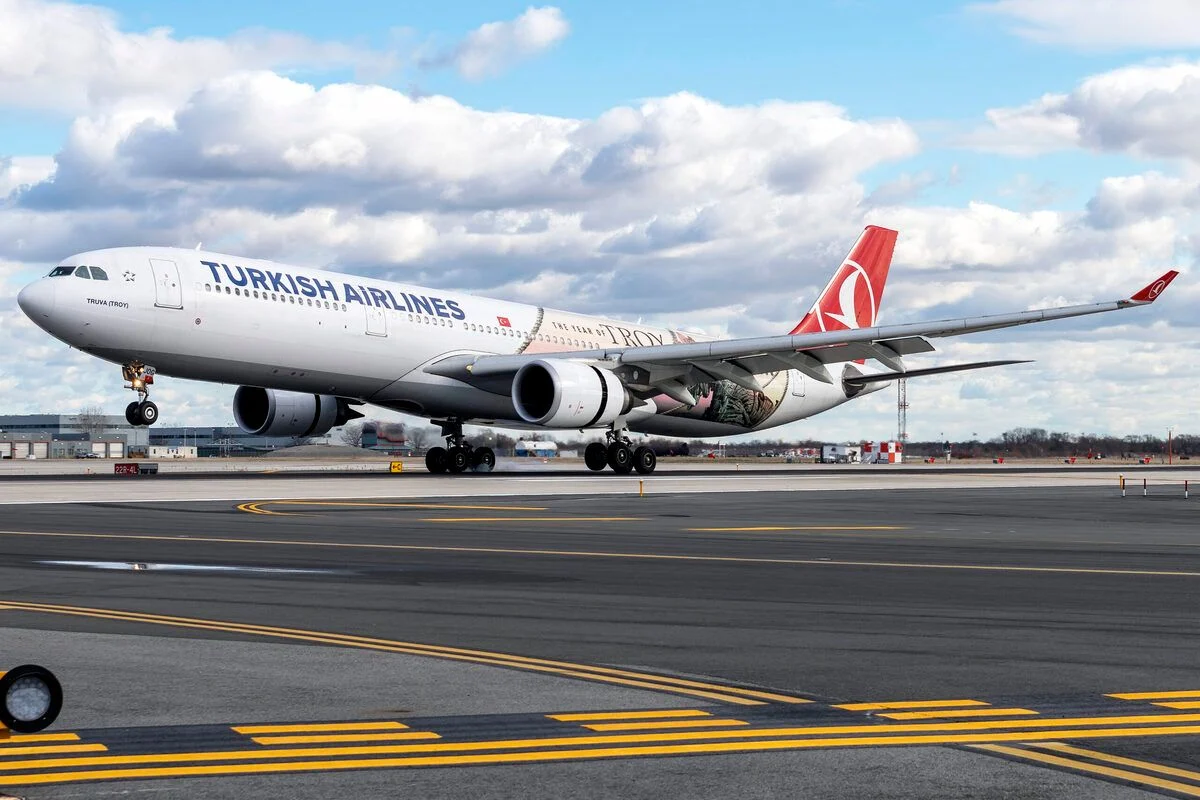 What are the weakness of Turkish Airlines?