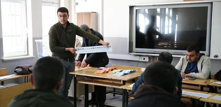 Mahalli İdareler Genel Seçimleri’ne ilişkin yayın yasağı kaldırıldı