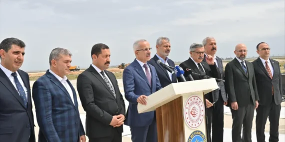 Abdulkadir Uraloğlu müjdeyi verdi: ‘Hatay Havalimanı’na uçak seferleri cuma günü başlıyor’