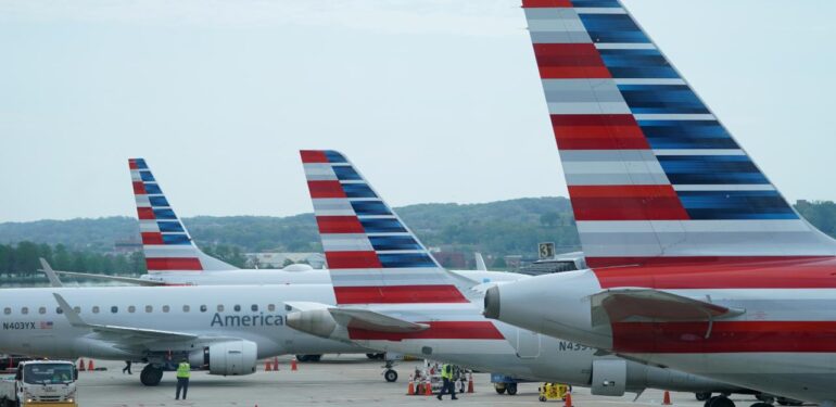 ABD'de Üç Siyahi Yolcu, Amerikan Airlines'a Irk Ayrımcılığı Davası Açtı