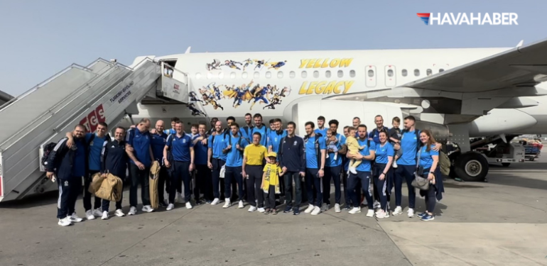 Fenerbahçe Beko Erkek Basketbol Takımı Freebird Airlines uçurdu