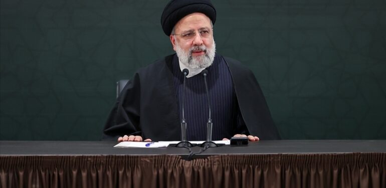 İran Cumhurbaşkanı Reisi ile Dışişleri Bakanı Abdullahiyan, helikopter kazasında hayatını kaybetti