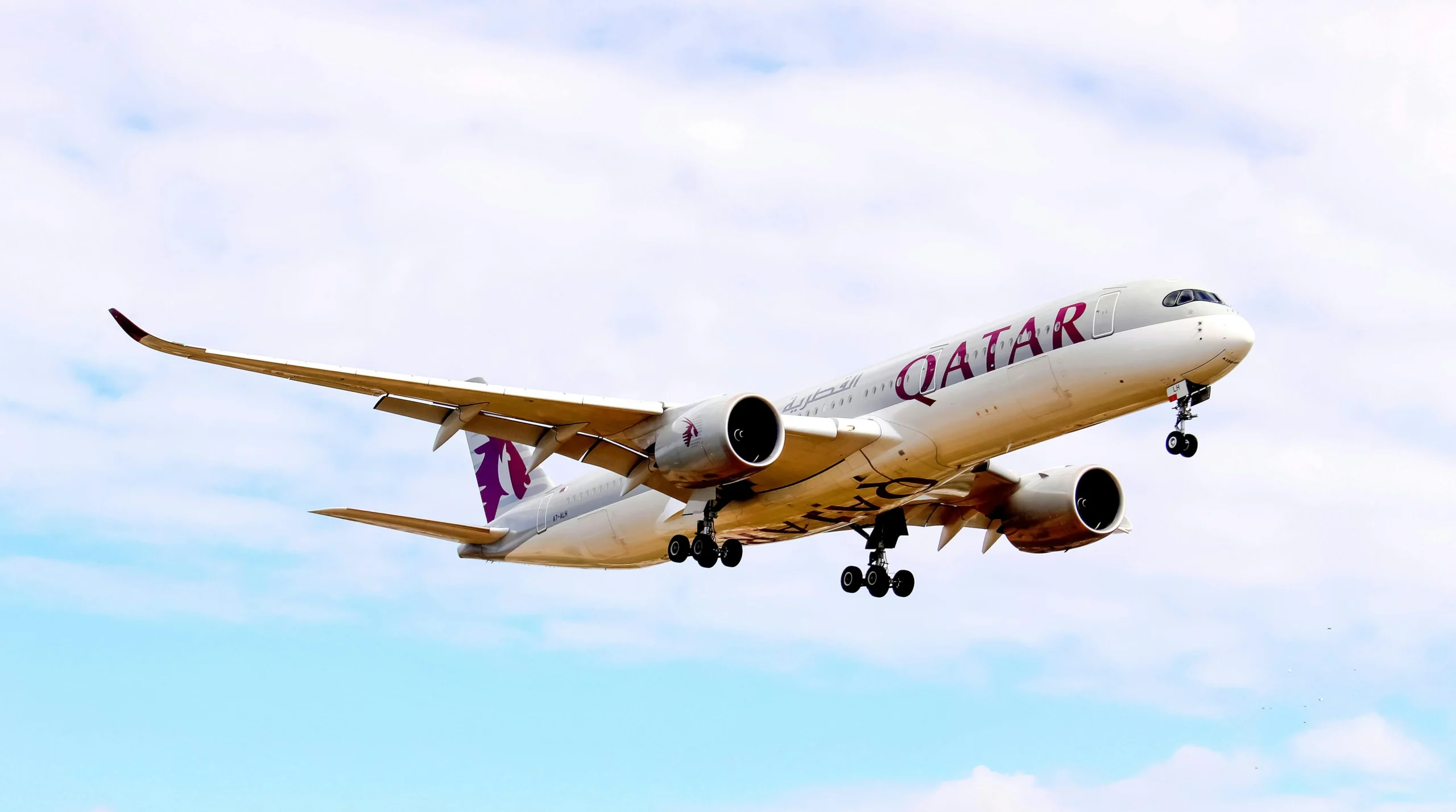 Qatar Airways Hostes Maaşları 2024 – Ne Kadar?