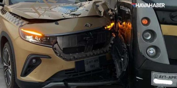 Antalya Havalimanı’nda Togg ve Apron Servis Aracı Çarpıştı