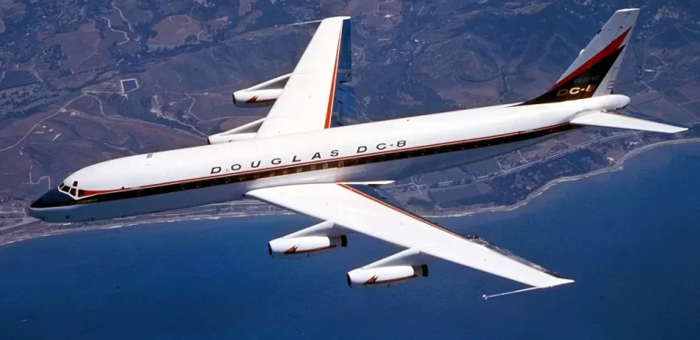 Douglas DC-8 Nedir, Hangi Ülkenin ve Kaç Kişilik? Douglas DC-8 Yolcu Uçağı Özellikleri ve Üretim Tarihi