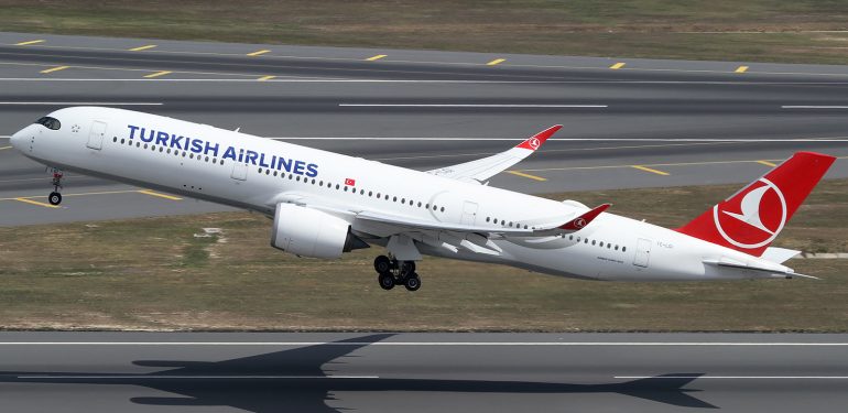 Le Monde’dan THY ve İstanbul Havalimanı’na Büyük Övgü