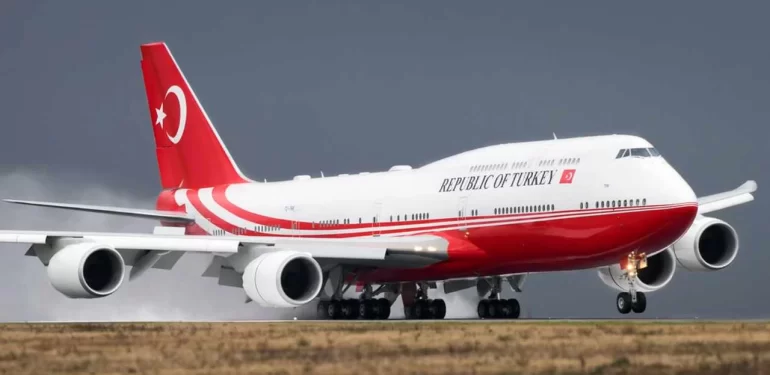 Boeing 747 Nedir, Hangi Ülkenin ve Kaç Kişilik? Boeing 747 Yolcu Uçağı Özellikleri ve Üretim Tarihi