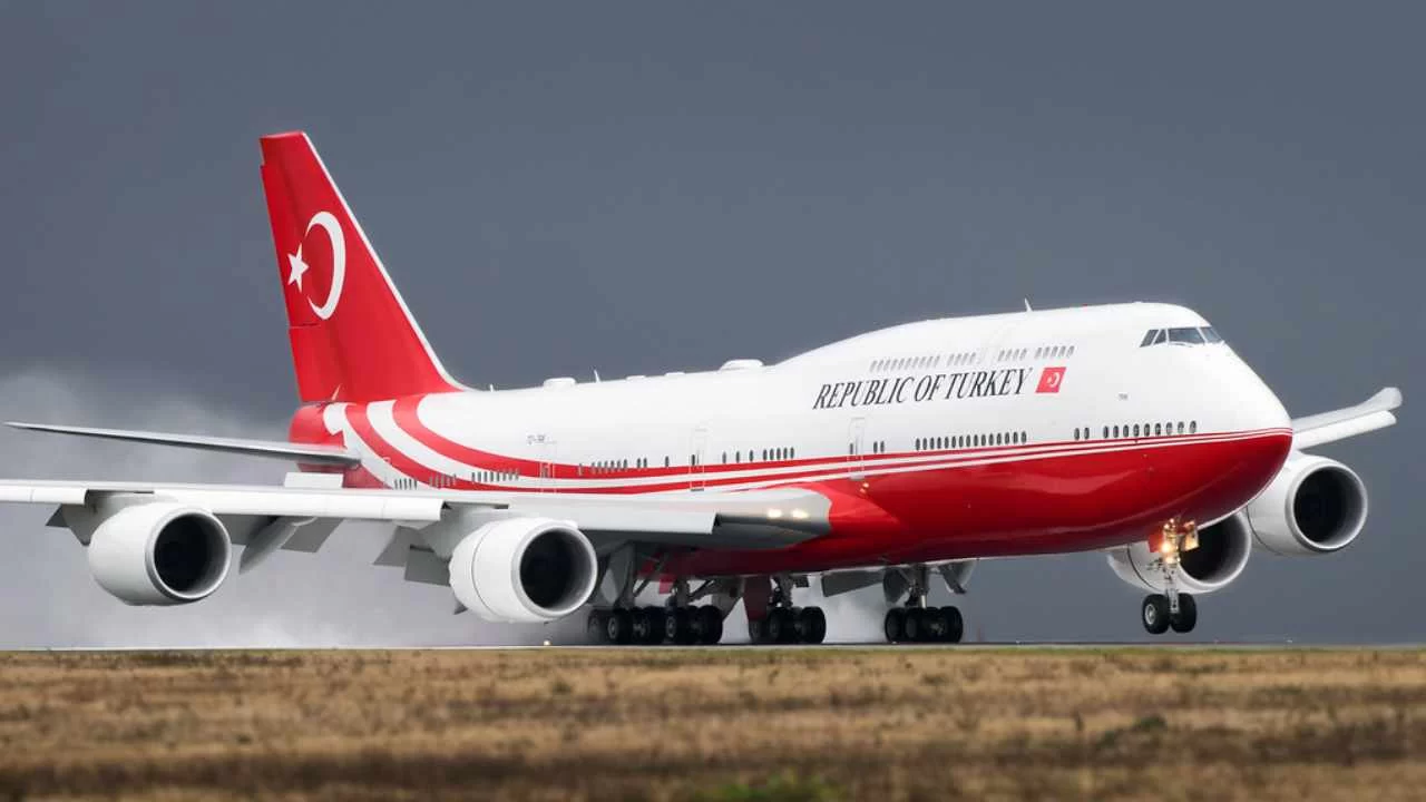 Boeing 747 Nedir, Hangi Ülkenin ve Kaç Kişilik? Boeing 747 Yolcu Uçağı Özellikleri ve Üretim Tarihi