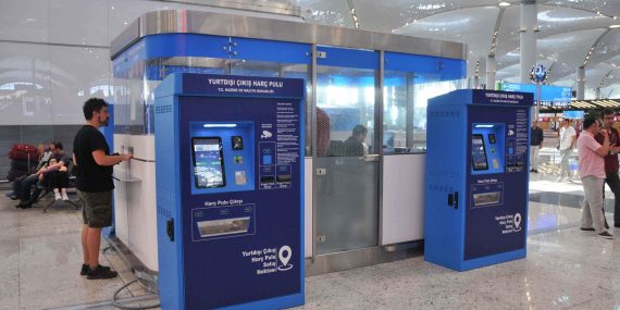 Turizmcilerden “Yurt Dışı Çıkış Harcı” Tepkisi: Fahiş Zam Planı Tepkilerle Karşılandı