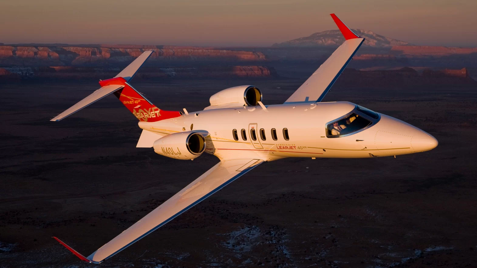 Learjet 40 Nedir, Hangi Ülkenin ve Kaç Kişilik? Learjet 40 Yolcu Uçağı Özellikleri ve Üretim Tarihi