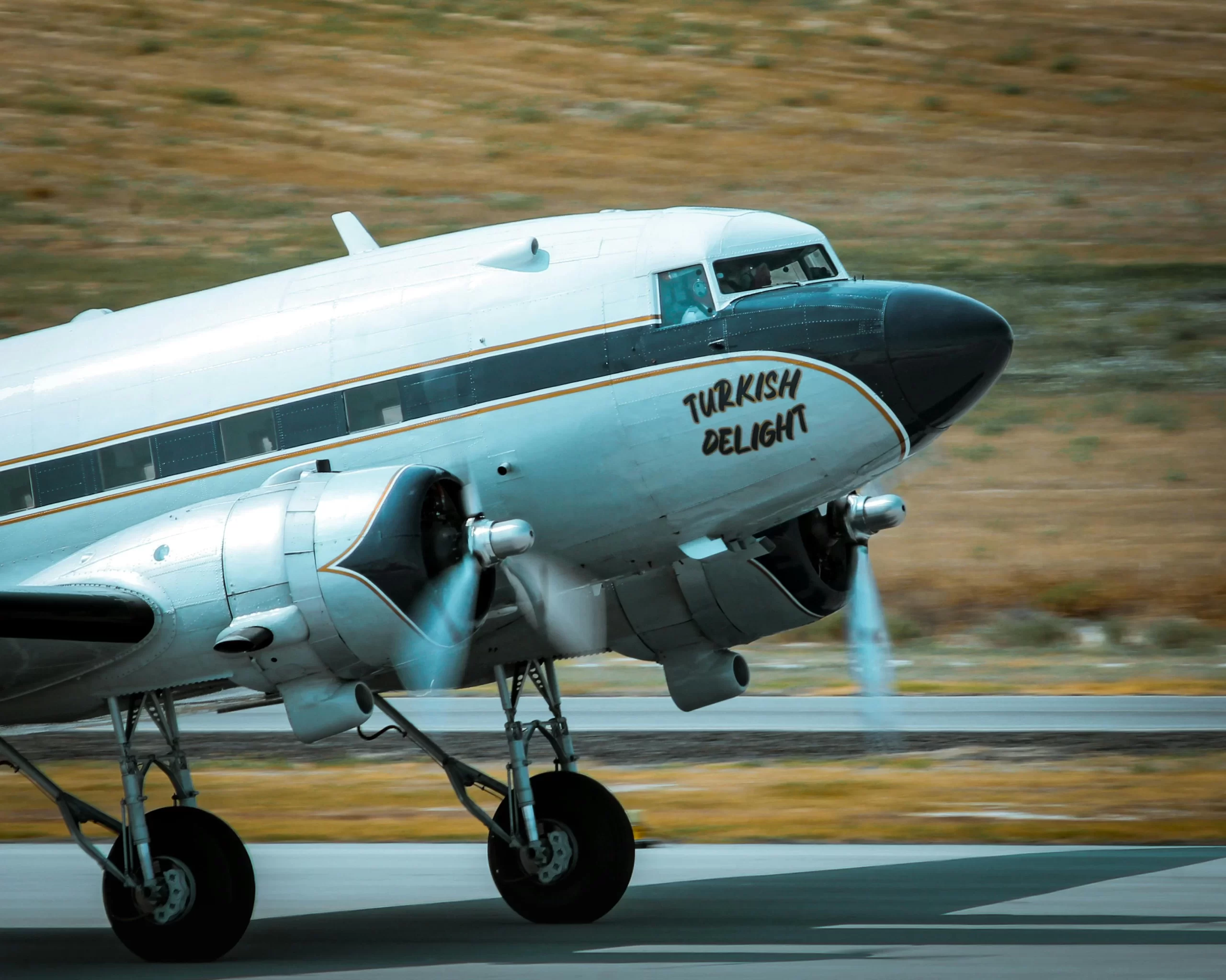 Douglas DC-5 Nedir, Hangi Ülkenin ve Kaç Kişilik? Douglas DC-5 Yolcu Uçağı Özellikleri ve Üretim Tarihi