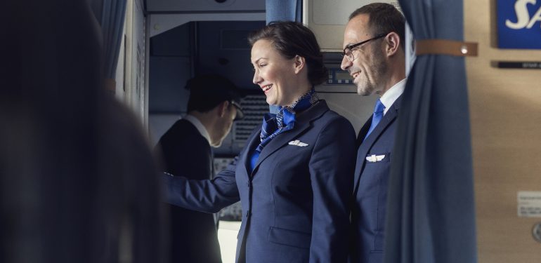 SAS, Uçuş Ekibi İçin Dövme ve Spor Ayakkabı Serbestisini Getirdi