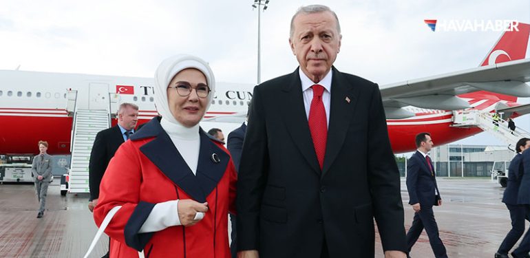Cumhurbaşkanı Erdoğan, Türkiye-Hollanda futbol maçını izlemek üzere Berlin’e geldi