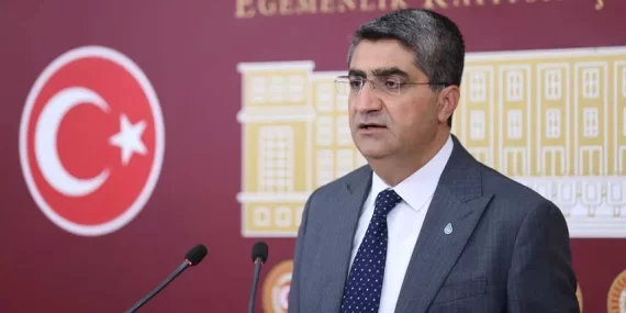 DEVA Partili Ekmen: Çukurova Havalimanı Açılışı Gecikmelerine Tepki