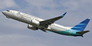 Garuda_Indonesia_Boeing_737-800_Spijkers-2