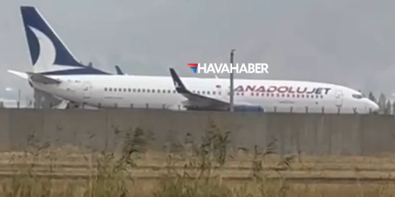 AJet uçağı Yüksekova Selahaddin Eyyubi Havalimanı’nda pistten çıktı