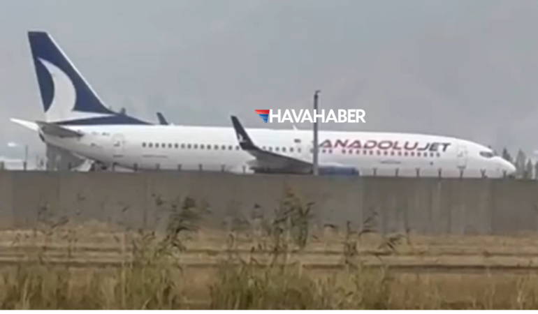AJet uçağı Yüksekova Selahaddin Eyyubi Havalimanı’nda pistten çıktı