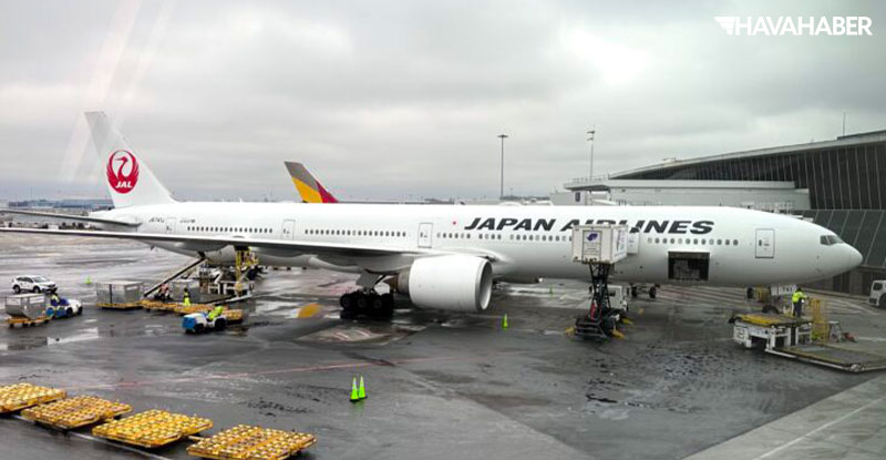 Japan-Airlines-b777