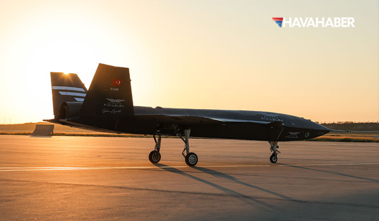 Bayraktar KIZILELMA’nın üretim prototipi, ilk uçuş testini başarıyla tamamladı