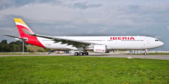 Iberia’nın Airbus A330 Uçağı Dallas’ta Taksi Yolunda Sıkıştı