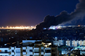 İngiltere, Lübnan'da bulunan İngiliz vatandaşları için tahliye uçuşlarının başlayacağını açıkladı. Yapılan açıklamada, uçuşlarda yer alacak yolcuların kişi başı 350 sterlin ödemesi gerektiği bildirildi.