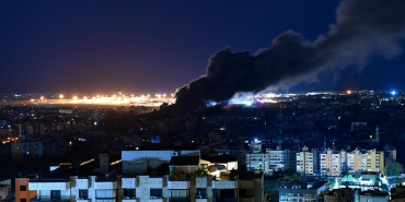 İngiltere, Lübnan'da bulunan İngiliz vatandaşları için tahliye uçuşlarının başlayacağını açıkladı. Yapılan açıklamada, uçuşlarda yer alacak yolcuların kişi başı 350 sterlin ödemesi gerektiği bildirildi.