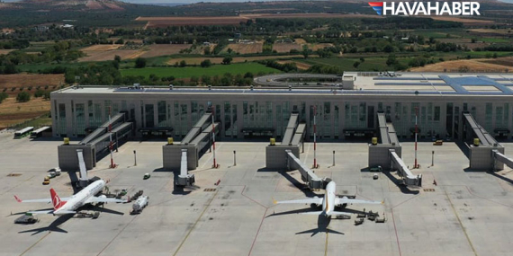 Beyaz esaret gökyüzünü kilitledi: Gaziantep Havalimanı’nda uçuşlar durduruldu!