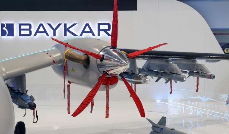 Baykar gökyüzünün ferarisi olarak bilinen İtalyan havacılık devi Piaggio Aerospace’i satın aldı