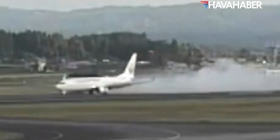 Japan Airlines Uçağının Lastiği İniş Sonrası Patladı